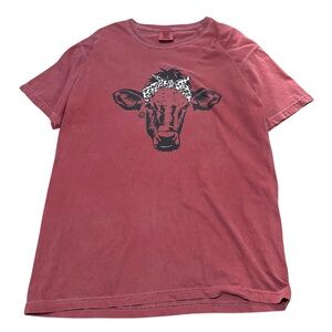 Women Dusty Rose Graphic Cow Tee - Casual Crew Neck Shirt